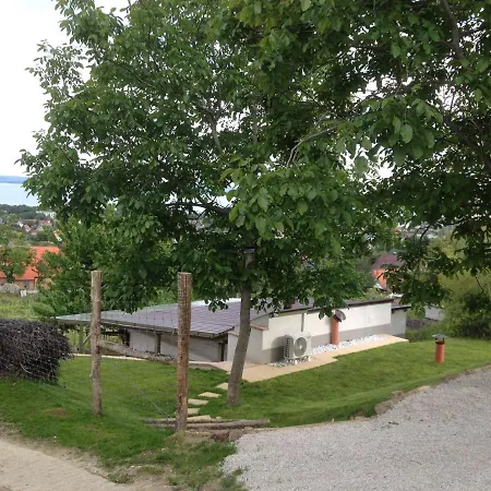 Balaton View 度假居 *